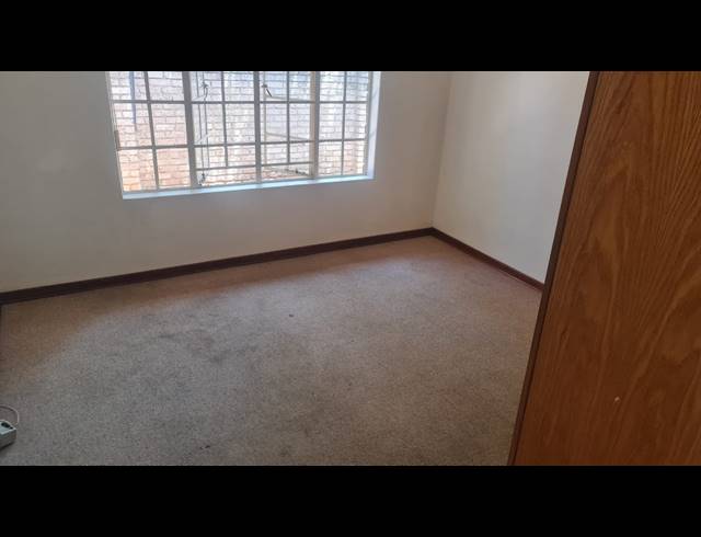 3 BEDROOM TOWNHOUSE FOR SALE IN BO-DORP